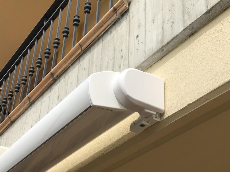 0-17-600h Tende da Sole per Esterni: Lusso, Resistenza e Opportunità Bonus Tende da Sole
